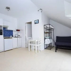  Appartement Studio Au Coeur De Sur Le Port De La Houle France